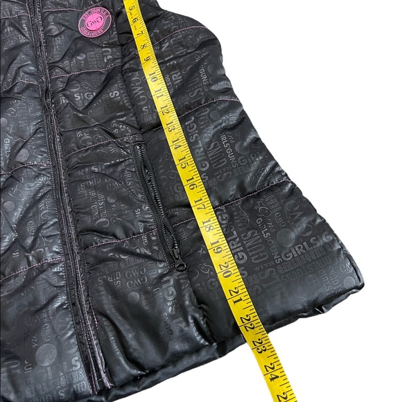 -NWT- Girls with Guns parka vest.       T5 - Picture 10 of 10